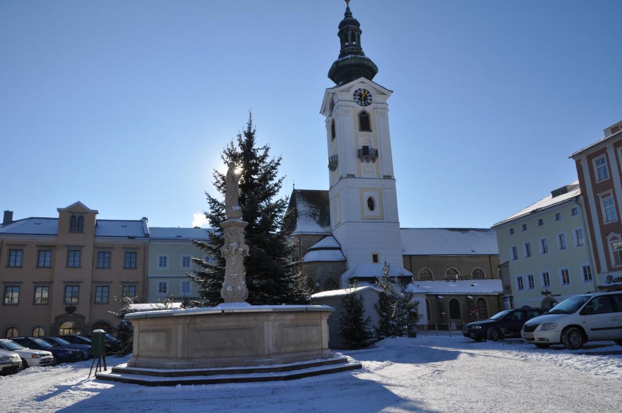 Hotel Zum Goldenen Hirschen Freistadt Exterior photo